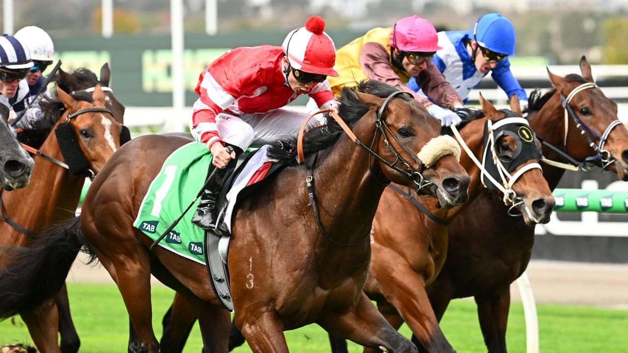 Brisbourne settles nerves with first Flemington win from new base
