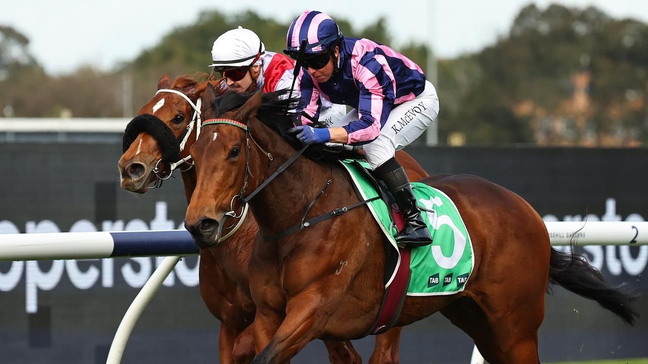 'He's a legend': McEvoy gives Bridge belated birthday gift