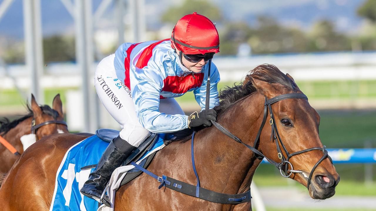 Breakthrough Stakes success highlights Hutchinson's maiden city treble